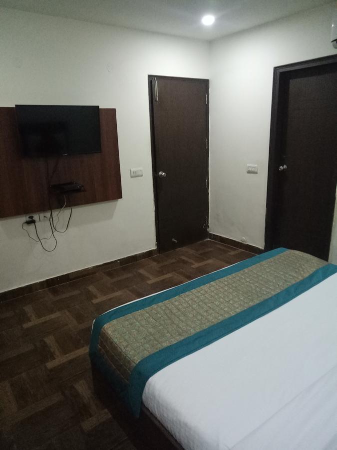 Hotel Nathu Palace 新德里 外观 照片
